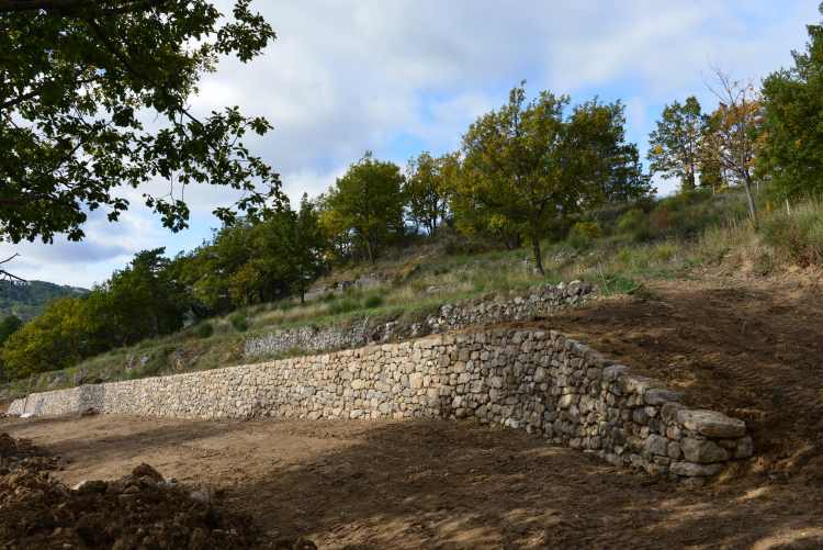 construire un muret en Pierres sèches